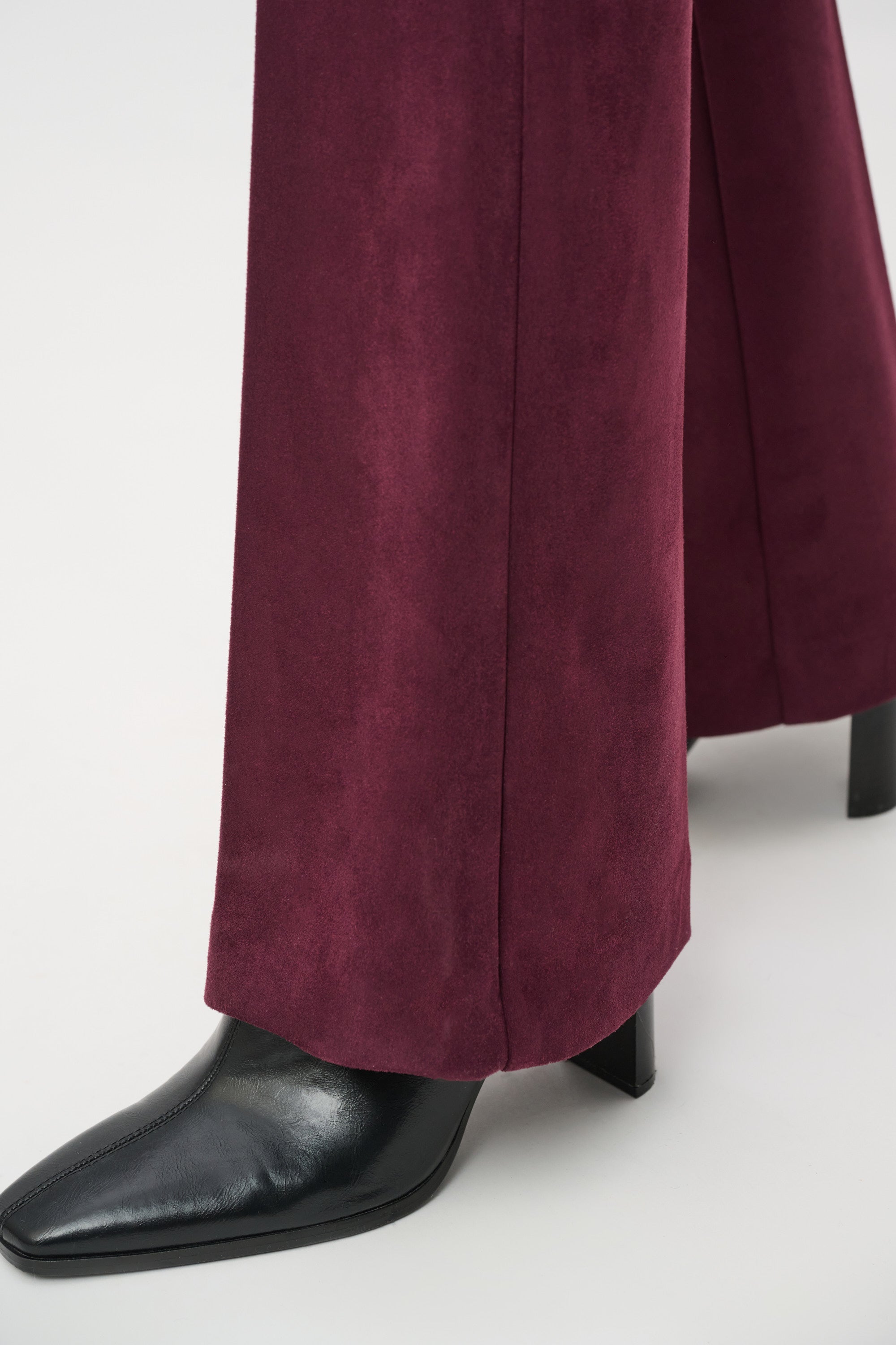JR263160 High-Waisted Belted Trousers