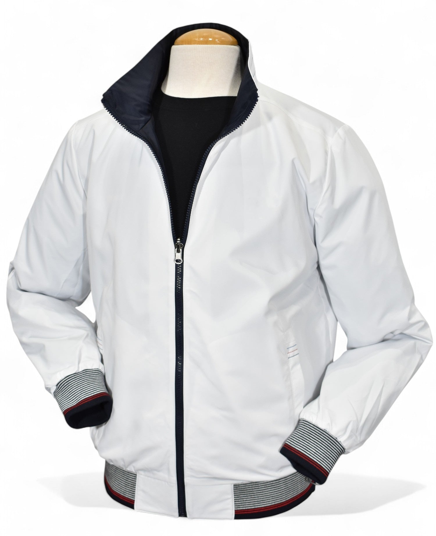 J445R White Reversible Windbreaker