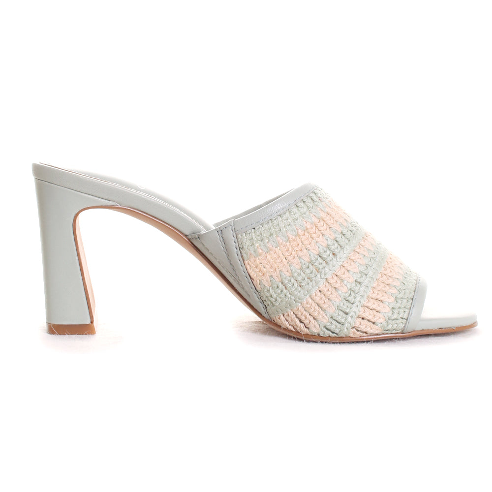 Alyysa Heels