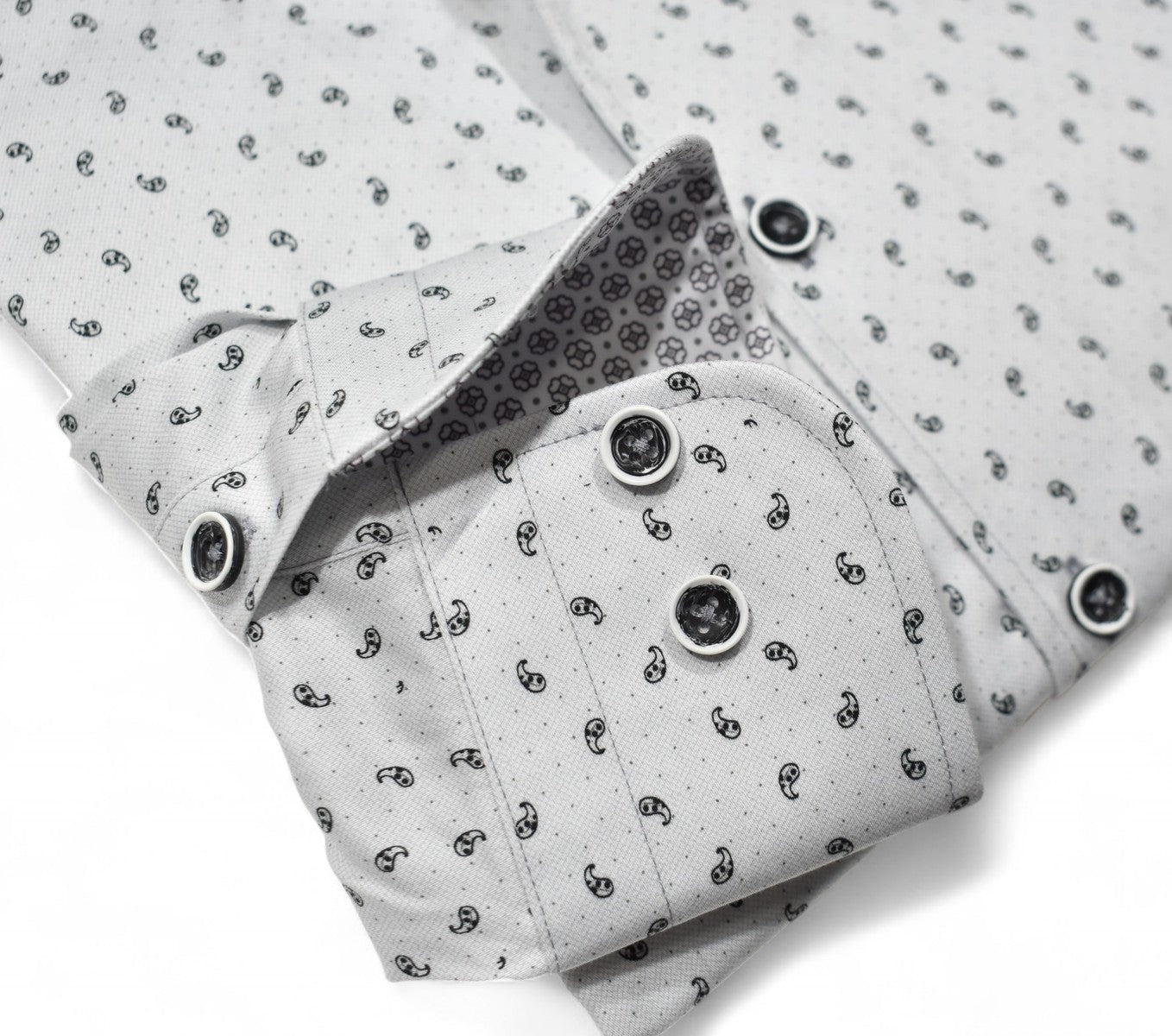 W107 Black Mini Paisley