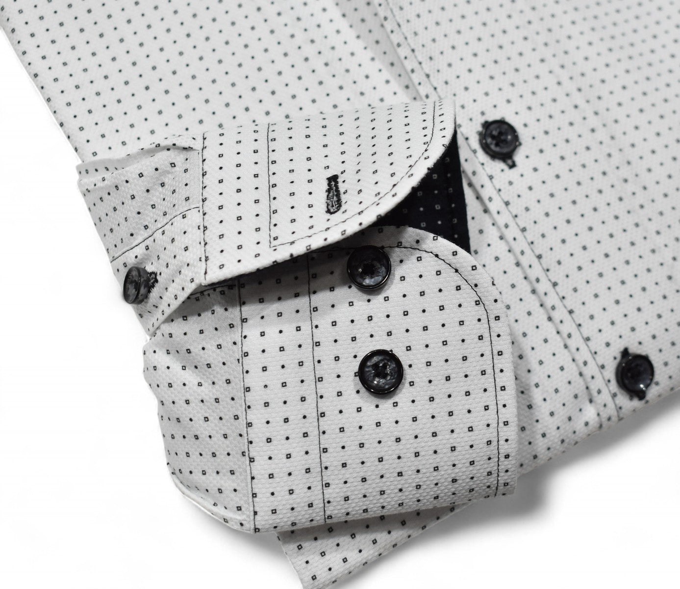 W132 White with Black Fine Square